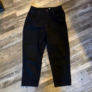 Liz Claiborne Dark Black Straight Leg Jeans / DG44